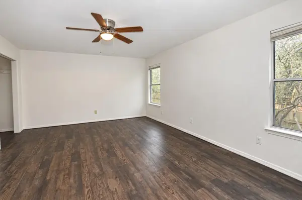 921-923 Sagewood TRL, San Marcos, TX 78666