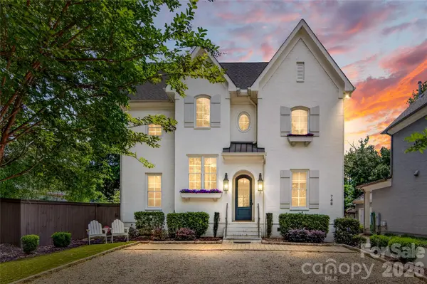 748 Ellsworth RD, Charlotte, NC 28211