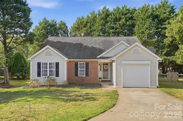 9100 Royal Highlands CT, Charlotte, NC 28277