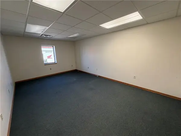 4th SUITE F ST, Pittsburg, KS 66762