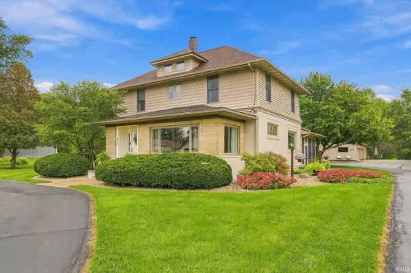 425 S Wayne ST, Bluffton, IN 46714-2648
