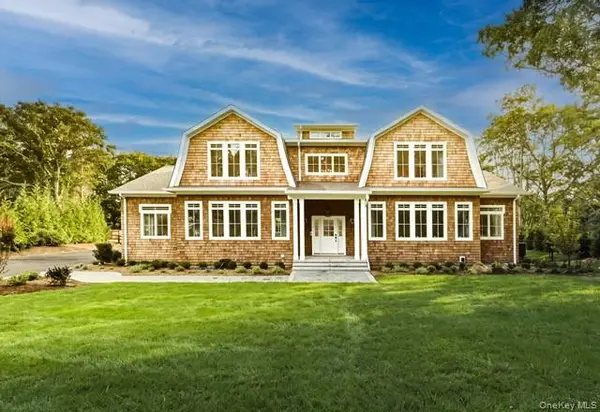 13 Cedarfield LN, Westhampton, NY 11977