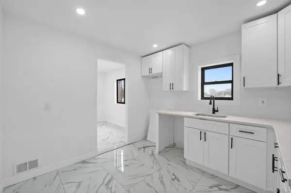 4648 Murdock AVE, Bronx, NY 10466