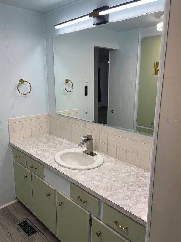 19 PINDO PALM ST W, Largo, FL, 33770 photo 22