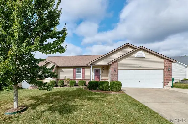 209 Gentle Pine LN, Winfield, MO 63389