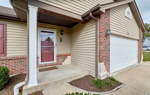 209 Gentle Pine LN, Winfield, MO 63389