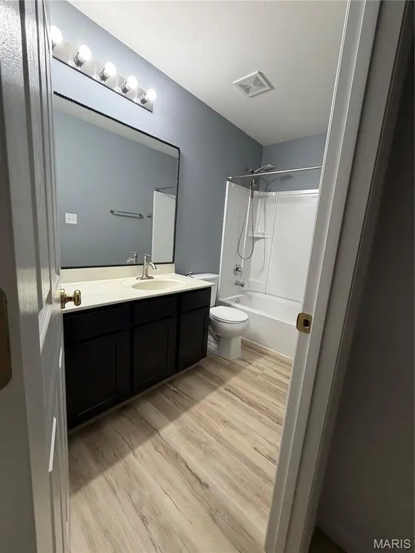 2151 Orchid Blossom CT, St Peters, MO 63376