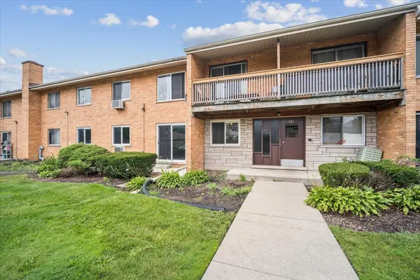 681 Elmhurst RD #C, Des Plaines, IL 60016