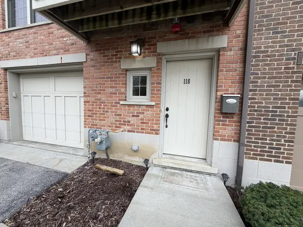 118 N Prospect ST, Roselle, IL 60172