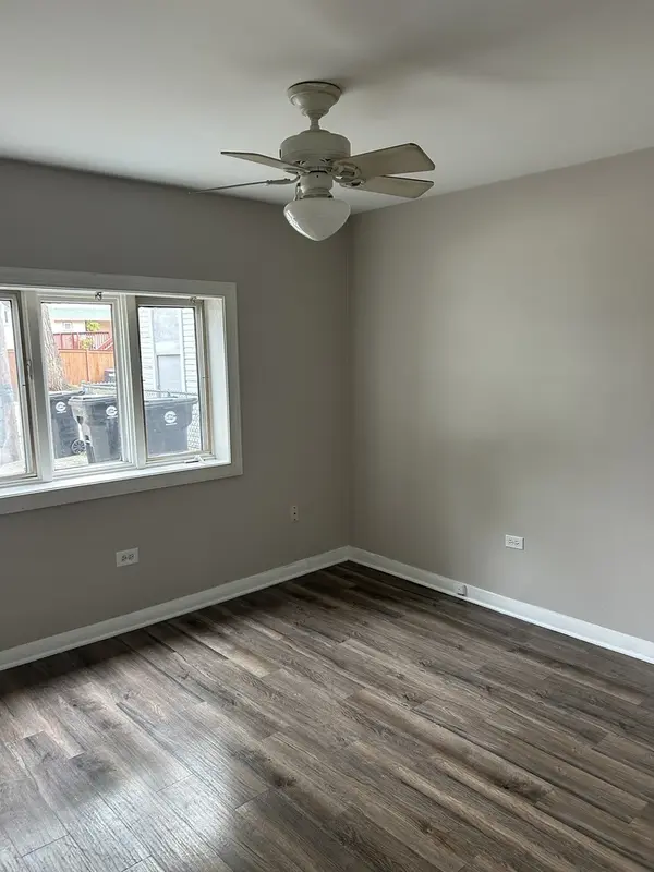 3505 S Oak Park AVE #B1, Berwyn, IL 60402
