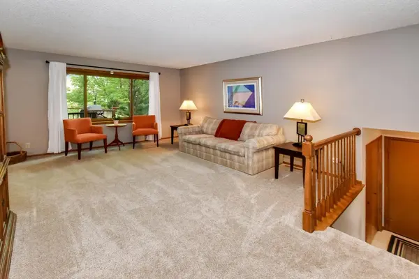 3581 English ST, Vadnais Heights, MN 55110