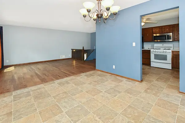 5375 Northwest AVE, White Bear Lake, MN 55110