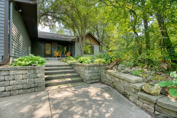 840 Hallam AVE N, Mahtomedi, MN 55115