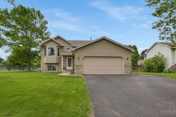 1206 124th LN NE,  Blaine,  MN 55434