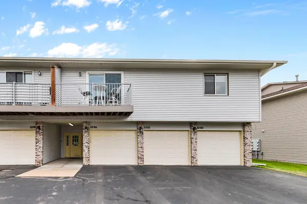 3290 Greenbrier ST #3290C, Vadnais Heights, MN 55127