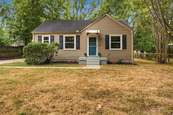 907 Kipling Dr, Nashville, TN 37217