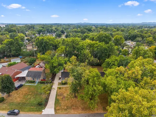907 Kipling Dr, Nashville, TN 37217