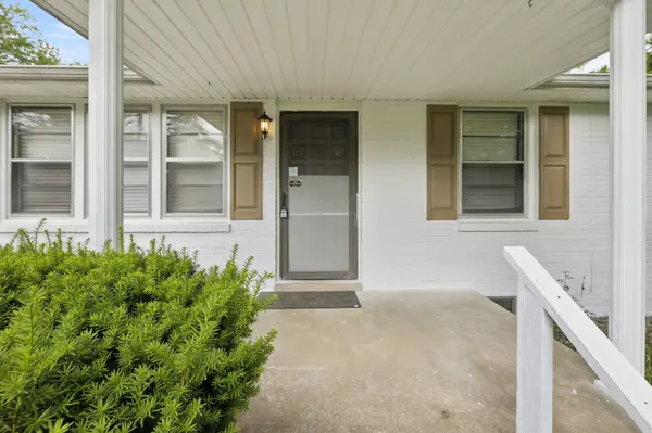141 Mankin St, La Vergne, TN 37086