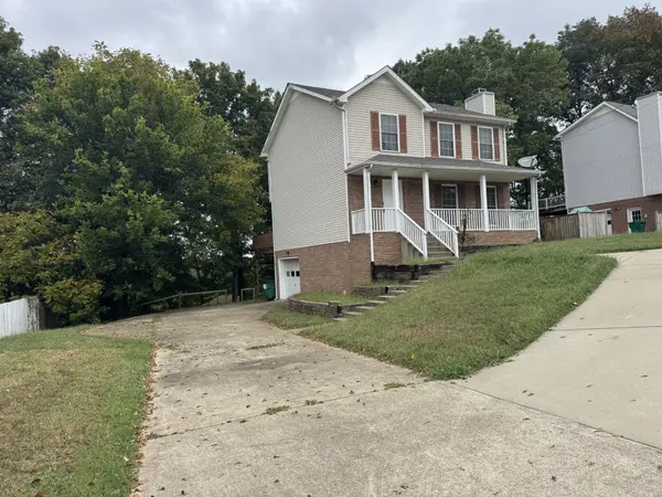 2587 Elkmont Dr, Clarksville, TN 37040