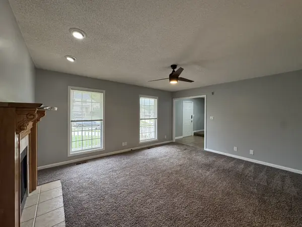 2587 Elkmont Dr, Clarksville, TN 37040