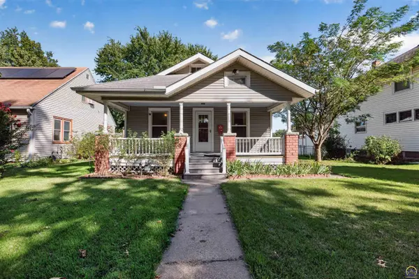 220 SW Kendall AVE, Topeka, KS 66606