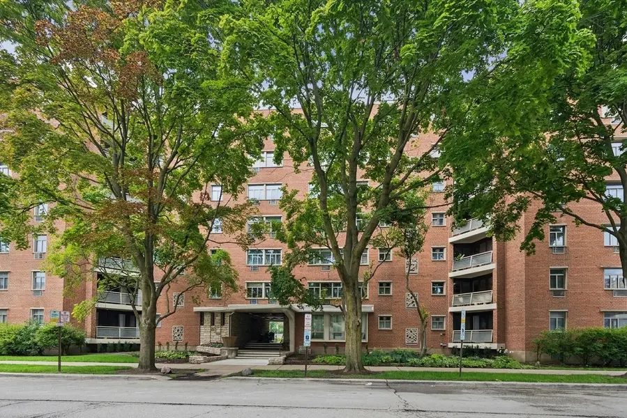 1856 Sherman AVE #6SC, Evanston, IL 60201