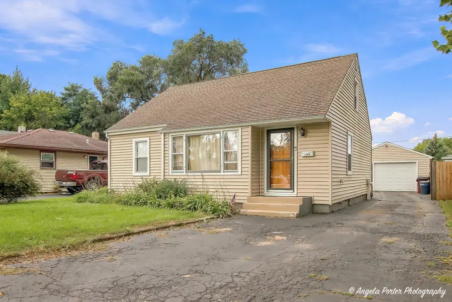 1124 Fulton AVE, Winthrop Harbor, IL 60096
