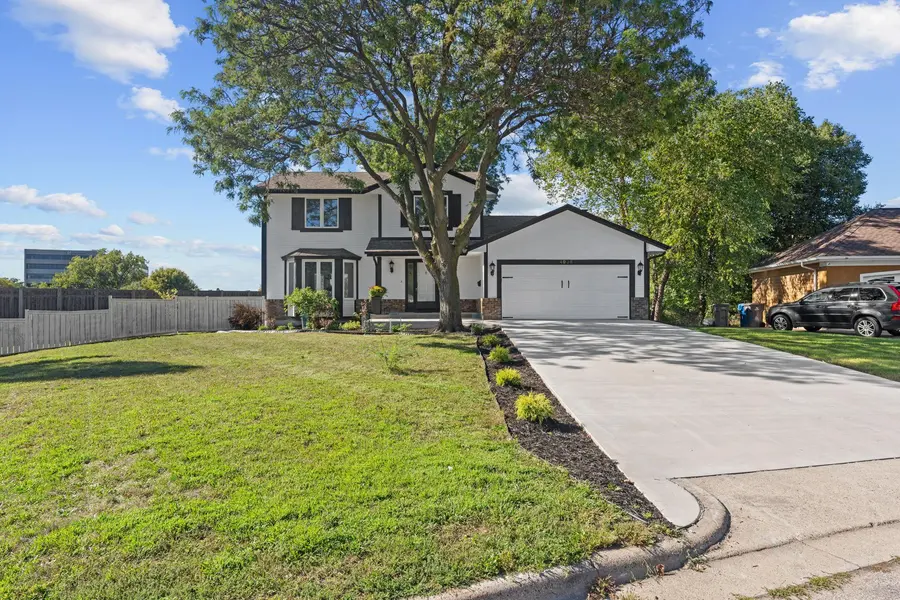 4936 Poppy LN, Edina, MN 55435