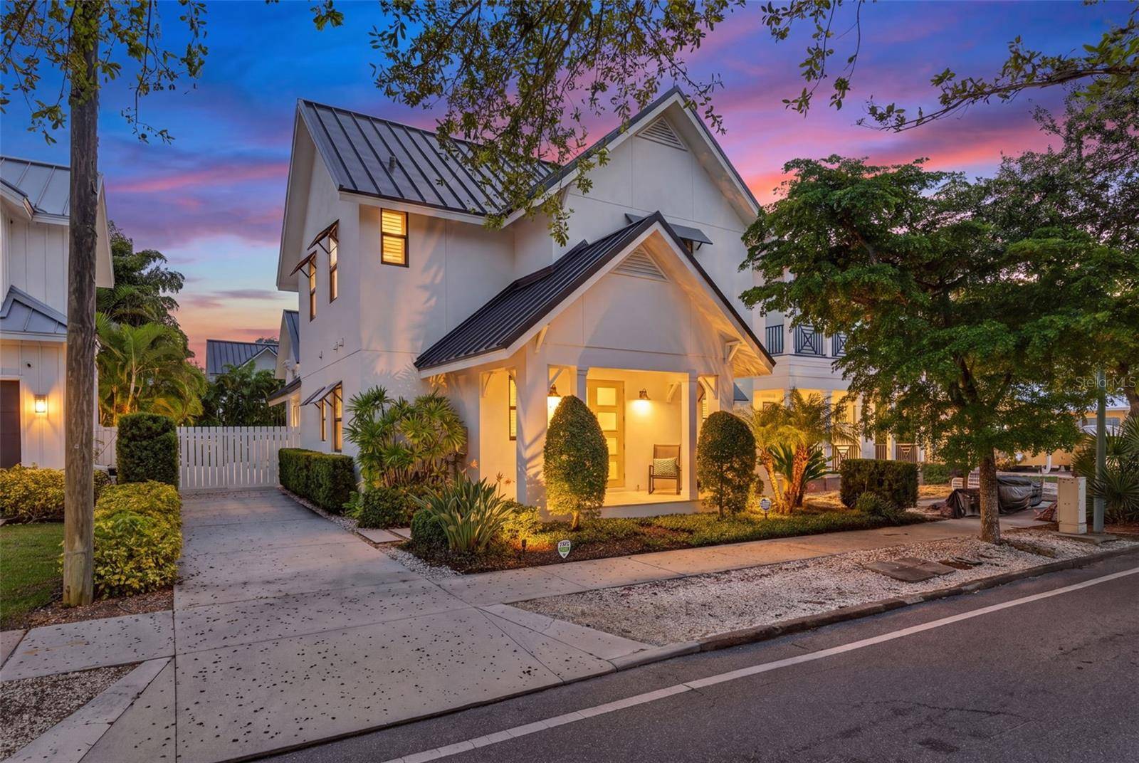 515 S OSPREY AVE, Sarasota, FL 34236