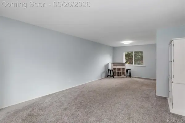 16316 Golfview ST, Livonia, MI 48154