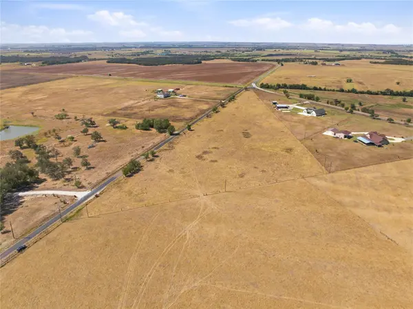 1950 County Road 470, Coupland, TX 78615