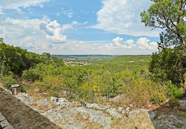 18100 N Rim DR, Leander, TX 78641