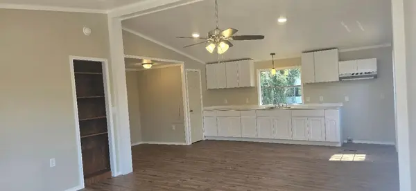 1120 Ainsworth ST, Gonzales, TX 78629