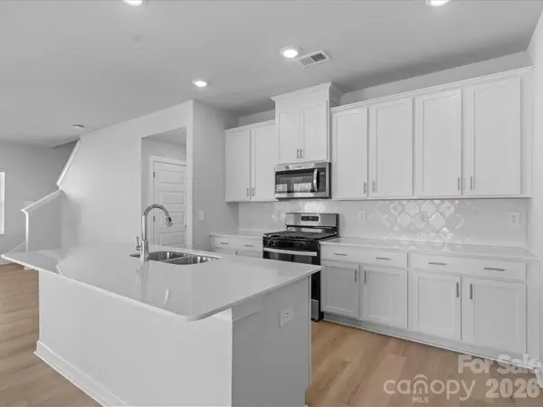 141 Frontiersman DR, Mocksville, NC 27028