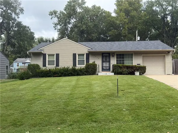 7914 W 86th ST, Overland Park, KS 66212