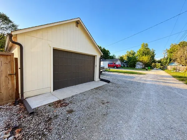 825 S Mulberry ST, Ottawa, KS 66067