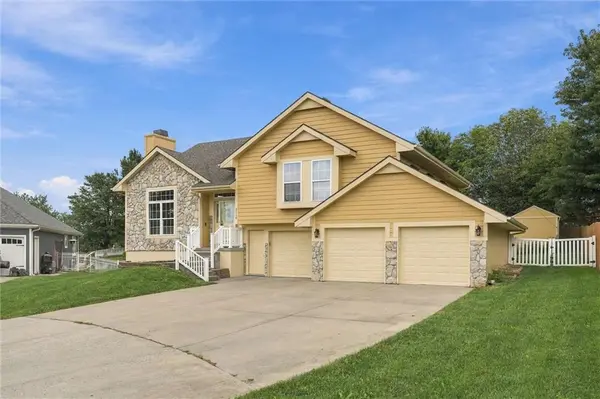 2116 Bradford PL, Excelsior Springs, MO 64024
