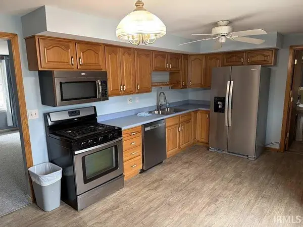 1122 Charles ST, Taylorsville, IN 47280
