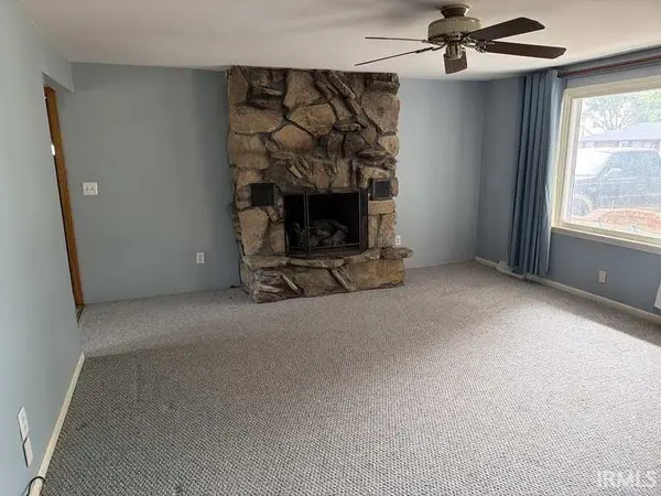 1122 Charles ST, Taylorsville, IN 47280