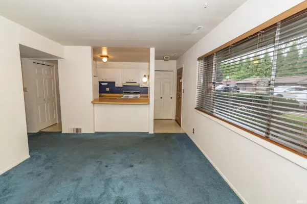 2500 Topsfield RD #Unit 205, South Bend, IN 46614