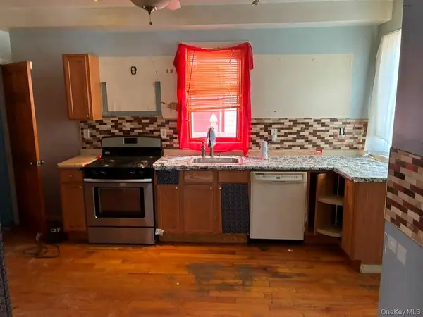 112-06 91st AVE, Richmond Hill, NY 11418