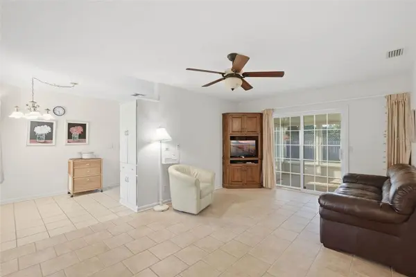 5375 49TH AVE N, St Petersburg, FL 33709