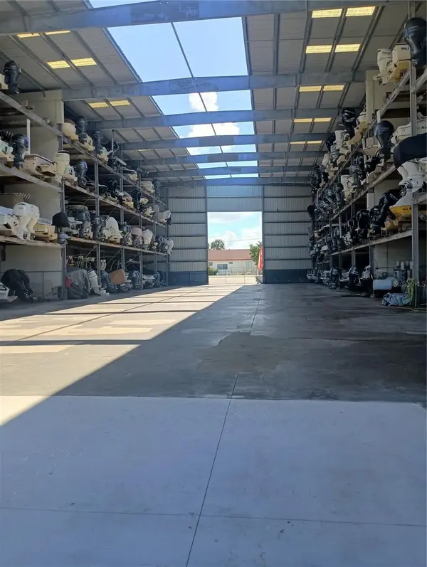100 CIRCUIT RD #S-7, Nokomis, FL 34275