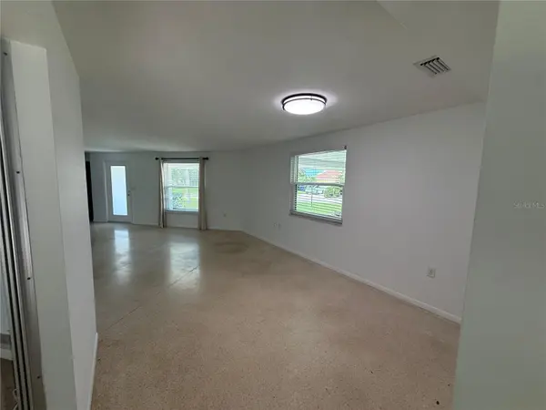 8735 DUNMORE DR, Sarasota, FL 34231