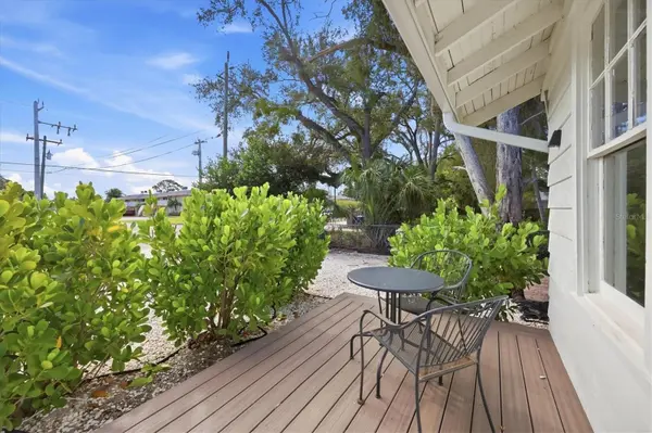 4116 SWIFT RD, Sarasota, FL 34231