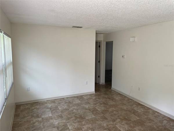 5852 ODOM RD, Lakeland, FL 33809