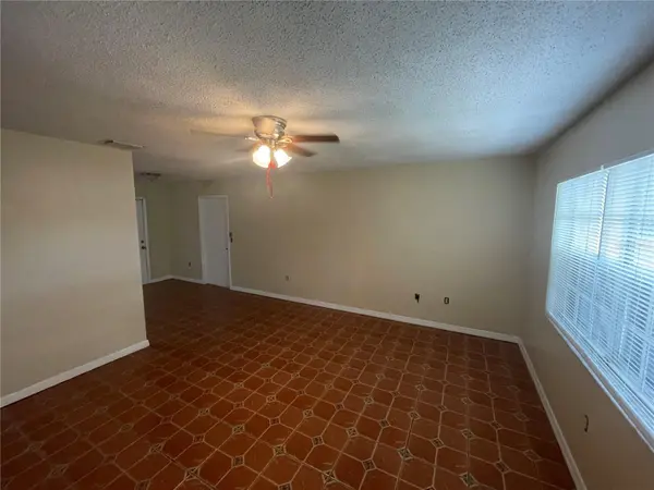 750 FOX LAKE DR, Lakeland, FL 33809