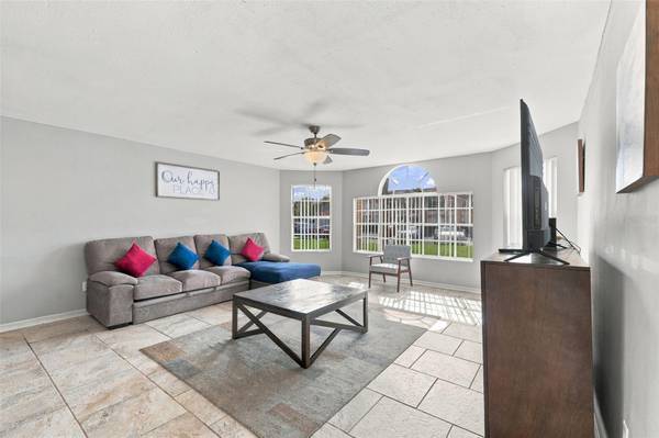 2486 SWEETWATER CLUB CIR #75, Kissimmee, FL 34746