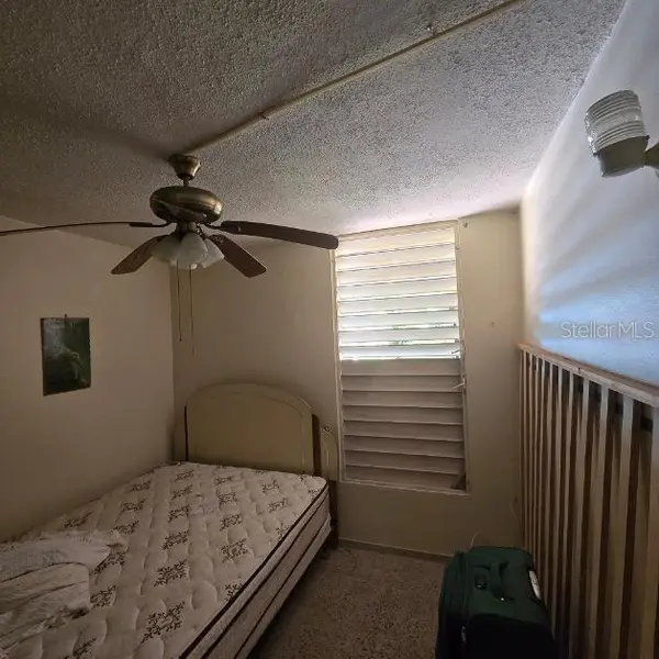 5 MEDINA DEV, Isabela, PR 00662