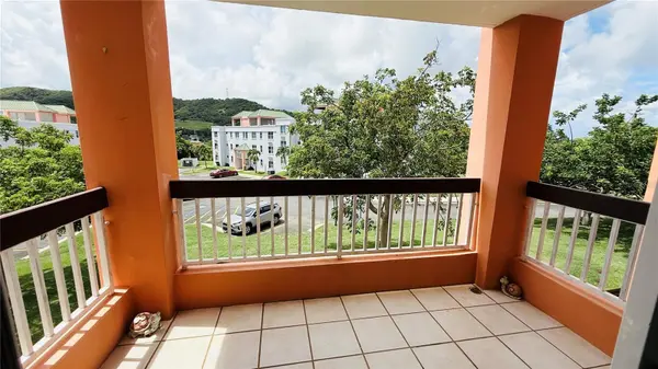 PR-194 CONDOMINIUM LA LOMA #Q 203, Fajardo, PR 00738